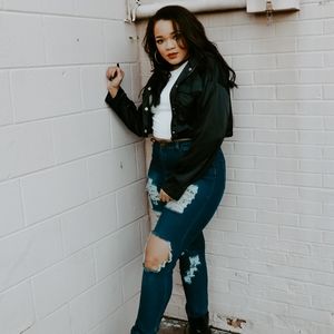 Meet your Posher, Chayla